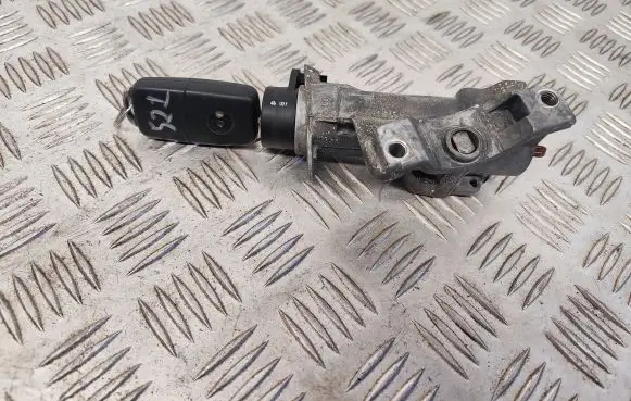 Volkswagen Golf IV Ignition lock 4B0905851C