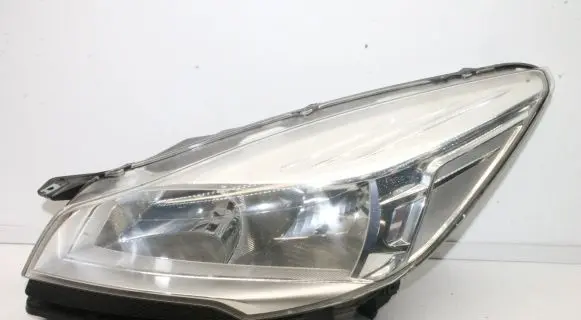 Ford Kuga II Headlight/headlamp CV4413W030BE