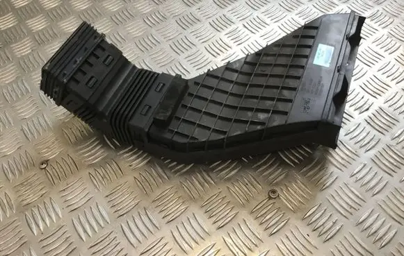 KIA Sportage Air intake duct part 28210D3300