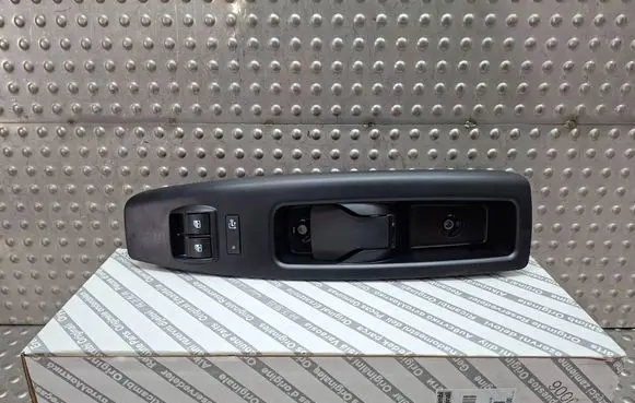 Fiat Doblo Electric window control switch S26338609 735484919
