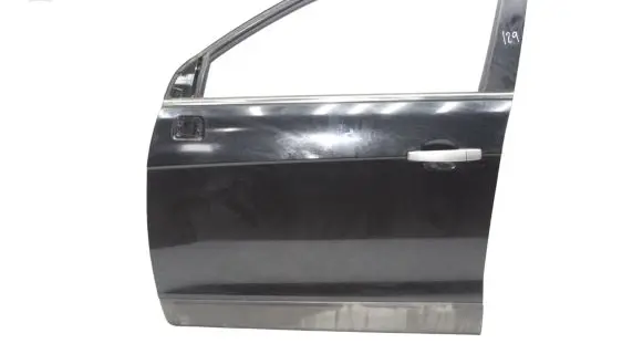 Chevrolet Captiva Front door