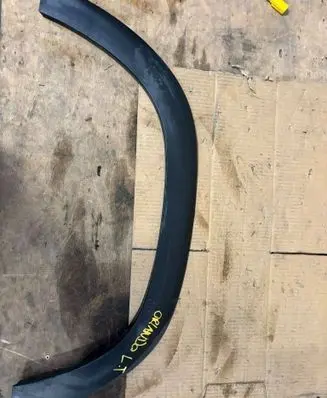 Chevrolet Orlando Rear fender molding trim 121212