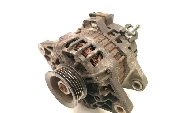 Hyundai i20 (PB PBT) Generator/alternator 37300-03100 2655633