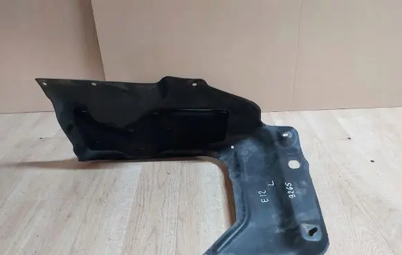 Toyota Corolla E120 E130 Engine splash shield/under tray 51442-12190