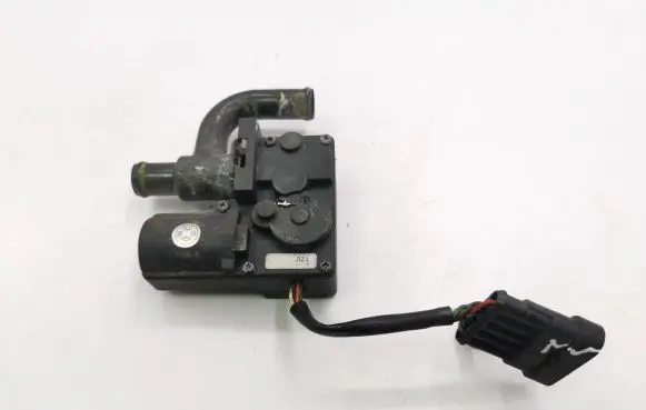 Maserati Quattroporte Coolant heater control valve 