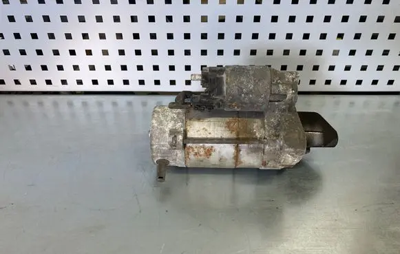 Toyota Corolla Verso AR10 Starter motor 281000R010