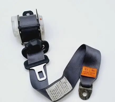 Rear seatbelt