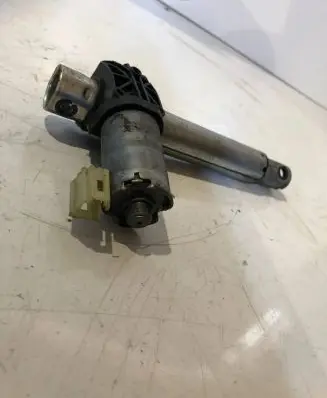 BMW X6 E71 Seat adjustment motor 9168757 4498738 010311F