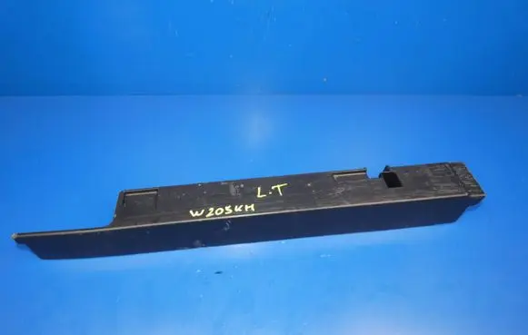 Mercedes-Benz C W205 Other trunk/boot trim element A2056840126