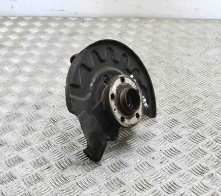 Front wheel hub