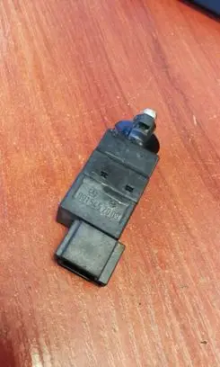 Mercedes-Benz A W168 Brake pedal sensor switch 0015452009