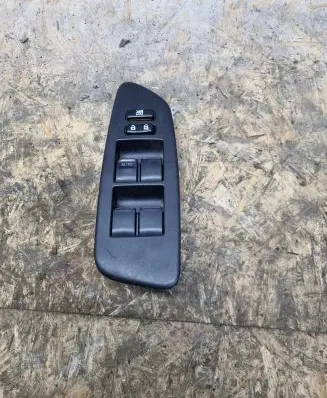 Toyota Auris 150 Electric window control switch 9240F73