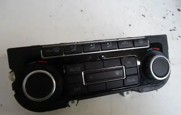 Volkswagen Golf VI Climate control unit 5K0907044BS