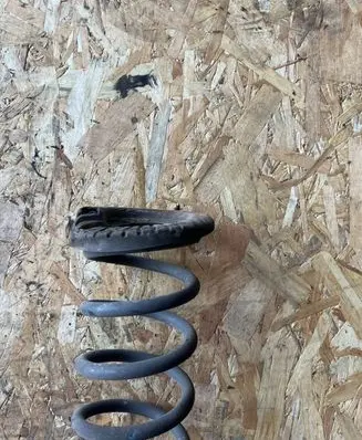 Volvo V40 Rear coil spring
