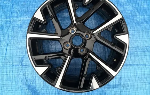 Opel Corsa F R17 alloy rim 9833892680