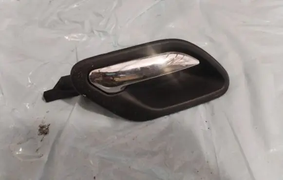 BMW 5 E39 Front door interior handle 8226050