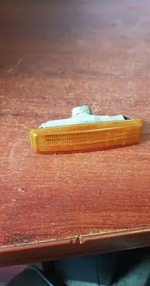 Front fender indicator light