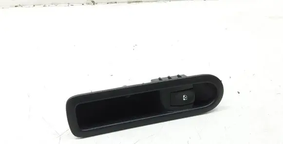 Renault Modus Electric window control switch 8200635069