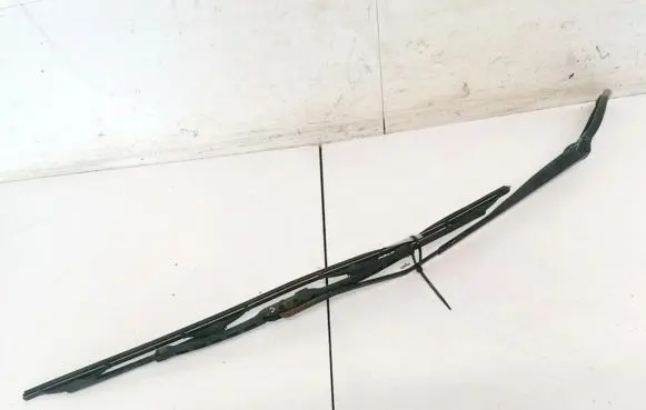 Renault Megane II Front wiper blade arm 80007147
