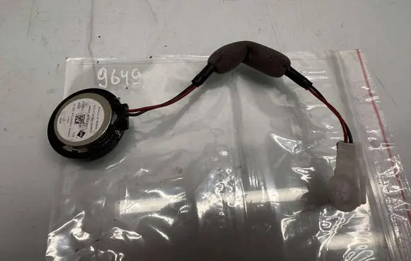 Tesla Model X Front door high frequency speaker 105072400A