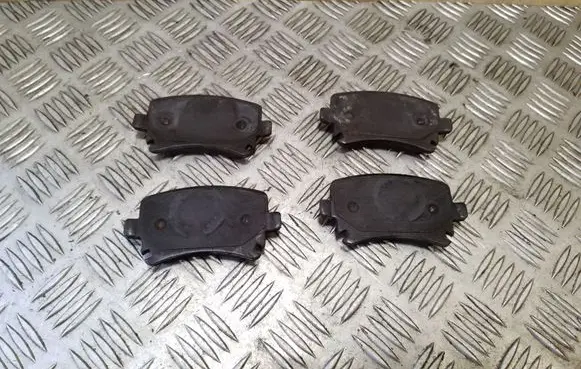 Skoda Superb B6 (3T) Brake pads (rear) 