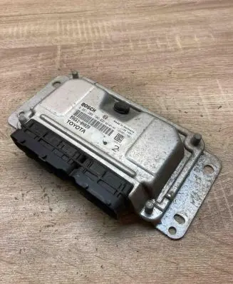 Toyota RAV 4 (XA20) Engine control unit/module ECU 896610H020 0261208702