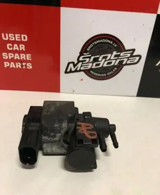 Audi A8 S8 D3 4E Turbo solenoid valve 059906628B