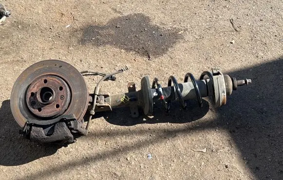 Opel Vivaro Front wheel bearing hub 