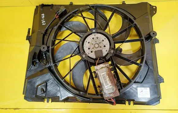 BMW 1 E81 E87 Electric radiator cooling fan 69256939 3135103596 0130303940
