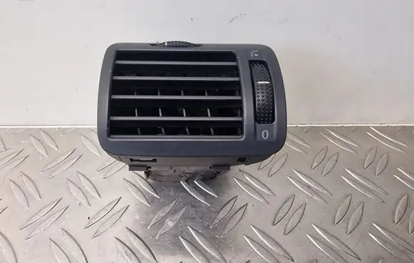 Volkswagen PASSAT B5.5 Dashboard side air vent grill/cover trim 3B0819704D