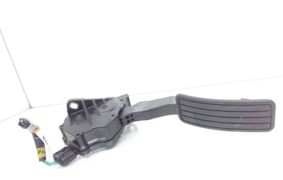 Subaru Impreza IV Accelerator throttle pedal 36010FJ050 1988001020 12s07c00179