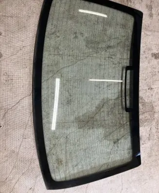 Renault Latitude (L70) Rear windscreen/windshield window 