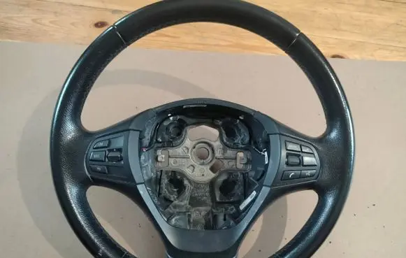 BMW 3 F30 F35 F31 Steering wheel 6863955 6352466 J784517