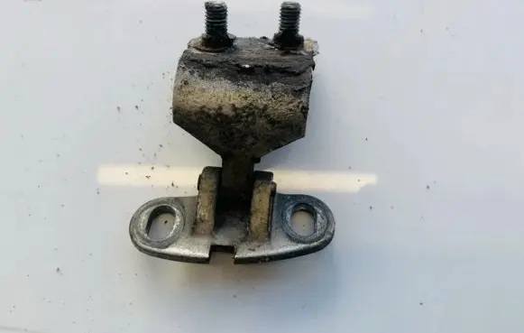 Volkswagen Sharan Rear door lower hinge