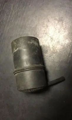 Vacuum air tank