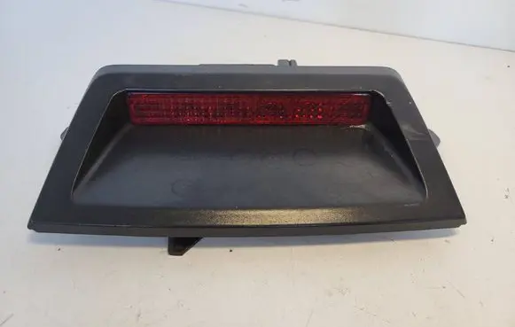 Chrysler 300 - 300C Third/center stoplight 58622E
