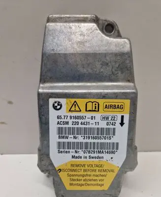 BMW 5 E60 E61 Airbag control unit/module 9160557 220443111 31916055701S