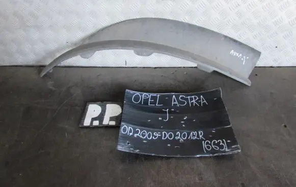 Opel Astra J Front bumper lip 13264407