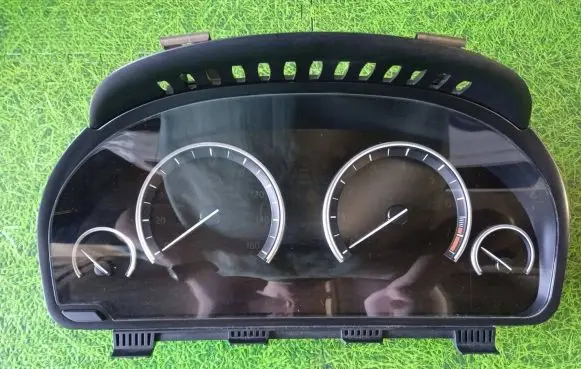 BMW 7 F01 F02 F03 F04 Speedometer (instrument cluster) 17388410 9232951 0263687107