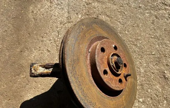 Fiat Ulysse Front wheel hub spindle knuckle