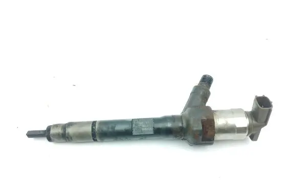 Mazda CX-7 Fuel injector R2AA13H50 001003L05223