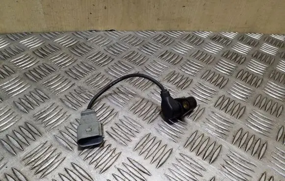 Volkswagen Eos Crankshaft position sensor 06A906433G