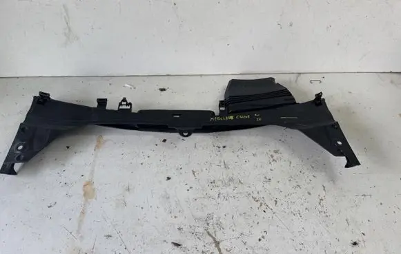 Mercedes-Benz C W205 Radiator trim 