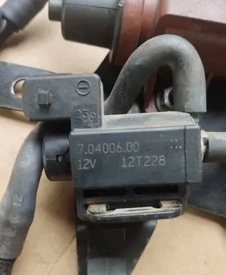 Ford Mondeo MK IV Turbo solenoid valve 6G9Q9C882CA 72177100