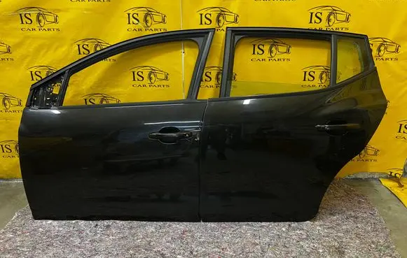 Dacia Sandero III Front door NV676 676