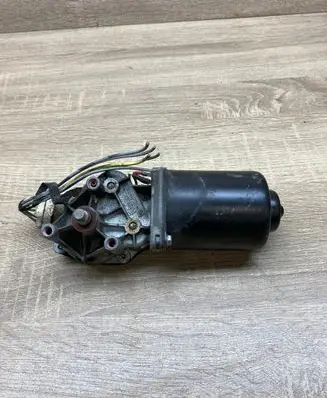 Peugeot 106 Wiper motor 53544102
