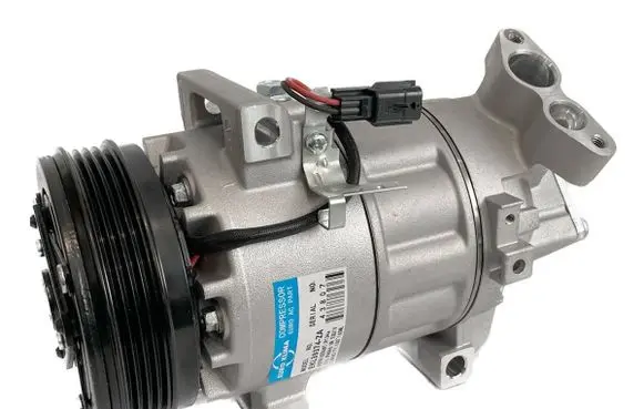 Dacia Sandero Air conditioning (A/C) compressor (pump) 926008385R T911948A