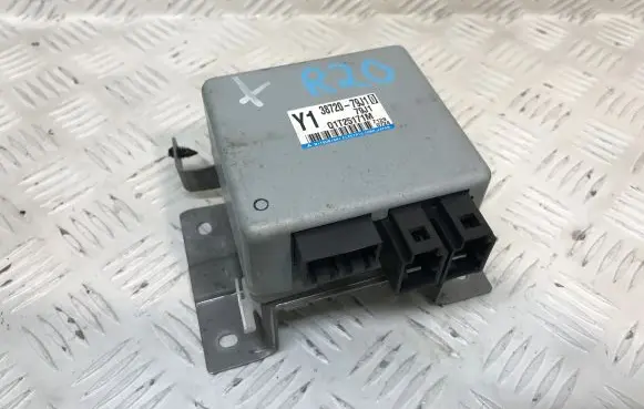 Suzuki SX4 Power steering control unit/module 3872079J1
