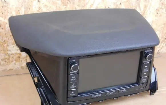 Mitsubishi Eclipse Cross Radio/CD/DVD/GPS head unit 8750A578
