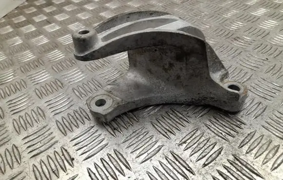 Nissan Ariya Engine mounting bracket TA301001400A